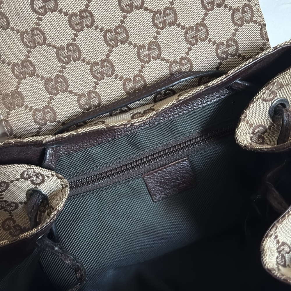 Great condition Gucci monogram backpack with dust-bag - Picture 4 of 4